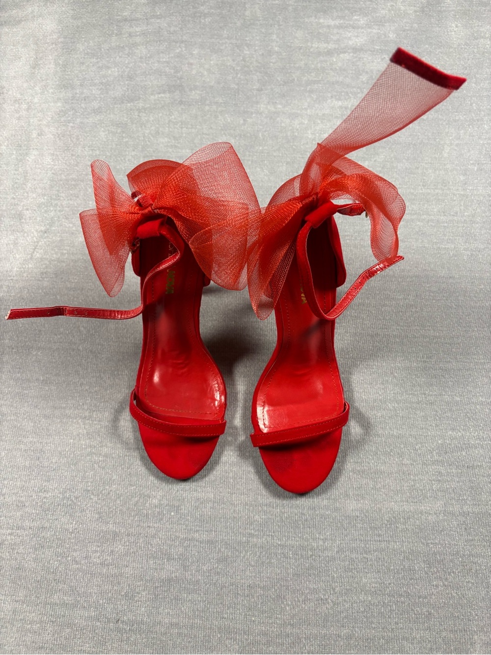 Red bow high heels #highheels - Picture 2 of 6
